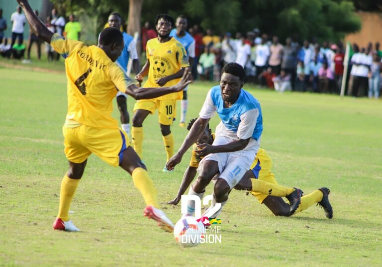 Play-offs D2 / J9 : L’Etoile Filante rate encore le coche, Tambo et Espoir FC en première division