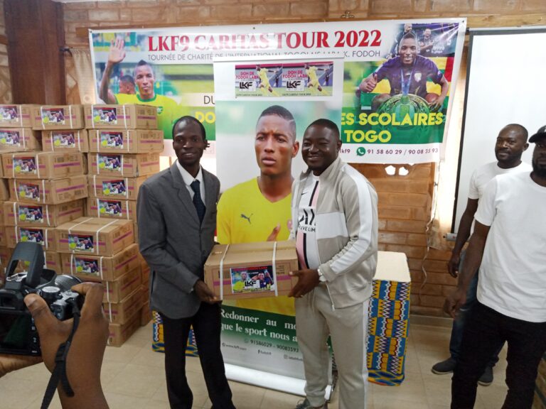 Togo : Avant la rentrée scolaire, Fodoh Laba au chevet des démunis
