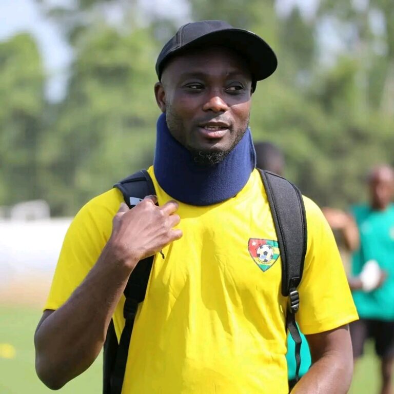 Affaire Philip AWUKU/ Le Manager Général des Éperviers, Serge AKAKPO réagit : » Je déplore la passivité du joueur dans ce cas précis. »