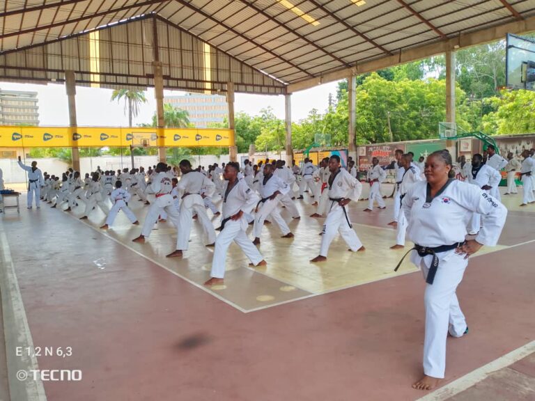 Taekwondo : Engouement et forte participation des pratiquants à la séance d’entrainement générale