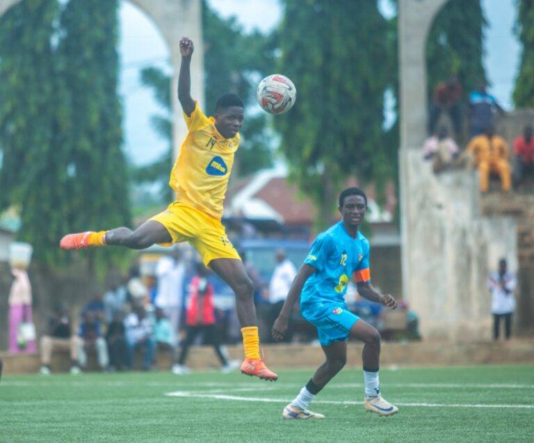 Football/Mixx Challenge U17 : Lomé Golfe 1 et Centrale 1 se donnent rendez-vous en finale