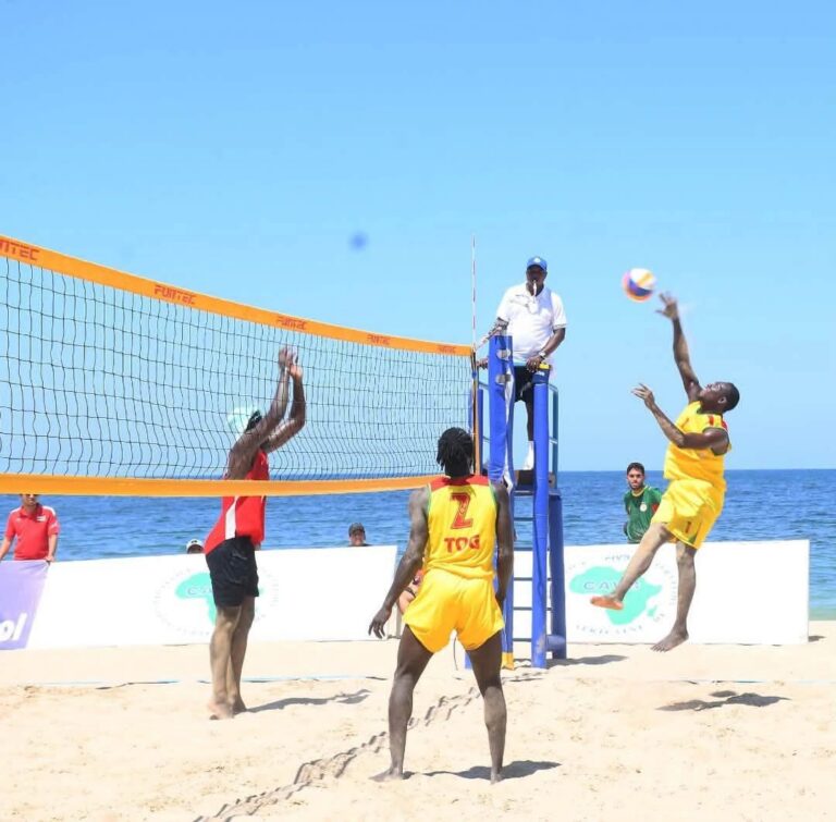 Beach-volley : l’aventure de Kotoka et Samani s’arrête face au pays hôte en 16e de finale
