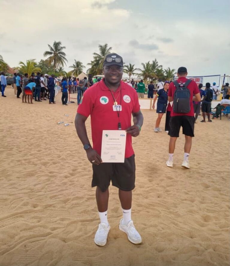 Beach-volley : MBelou Tchilabalo franchit un nouveau cap et devient arbitre international