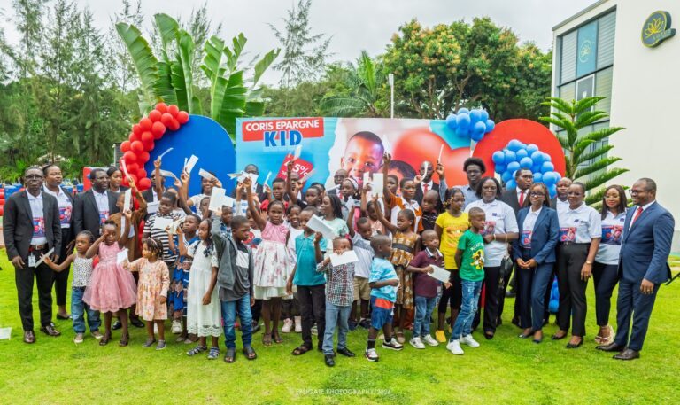 Rentrée scolaire 2026-2027 : CBI Togo offre des kits scolaires à 100 enfants bénéficiaires de CORIS KID