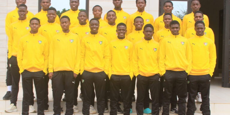 Togo / UFOA-B U17 : Maurice Noutsoudjè dévoile les 21 éperviers cadets pour Ouagadougou